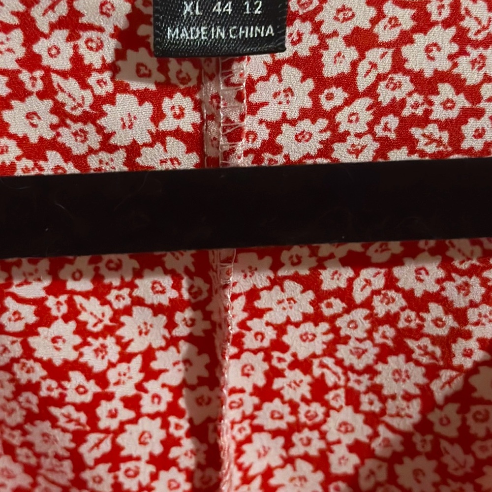 🌸 Effortlessly Pretty 🌺 Red Floral Ruffle Maxi - XL - Picture 5 of 10